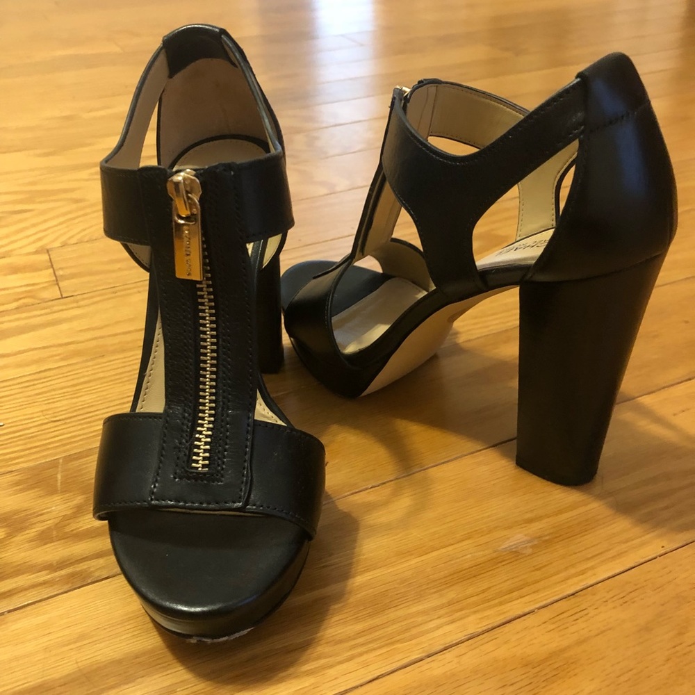 Size 5 Michael Kors Black Chunky High Heel.